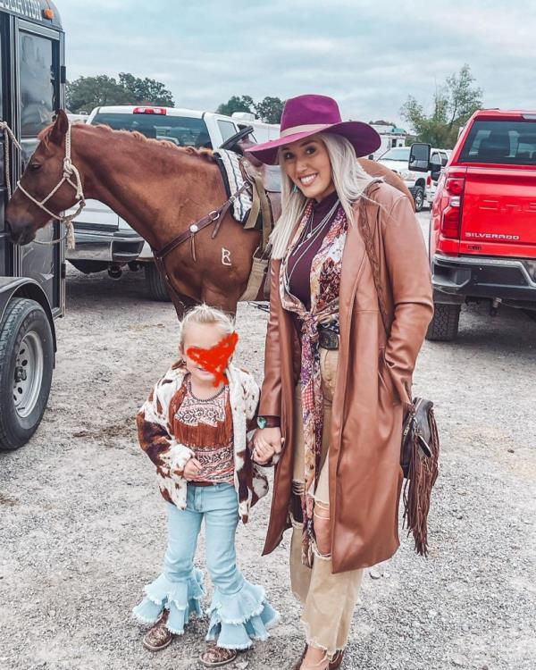 Lunden Roberts pictured next to her daughter, Navy Joan.