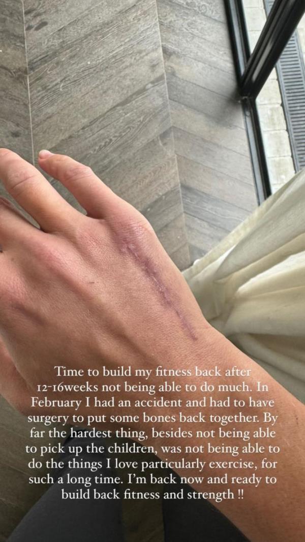 Wife of former Sydney Swans legend Buddy Franklin, the Australian model took to Instagram on Mo<em></em>nday revealing she was looking forward to building her fitness back following surgery.