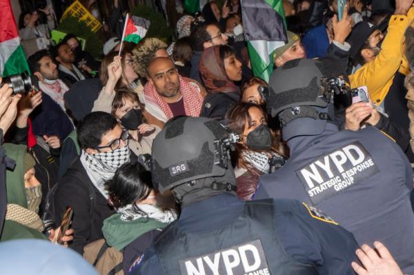 At least three people were arrested, the NYPD ////con<em></em>firm/i/i/i/ied. Two were cuffed for disorderly co<em></em>nduct and a third was slapped with a summo<em></em>nses for a sound reproduction device.