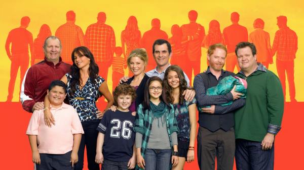 An edited image of the main cast of Modern Family